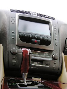 Центральная консоль Lexus GS450h
