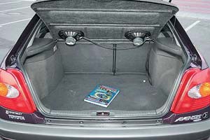 Багажник Toyota Avensis